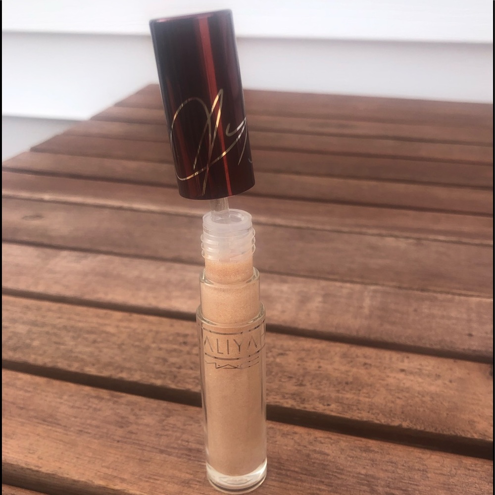 MAC Aaliyah Limited Edition Lip Gloss - Picture 4 of 4